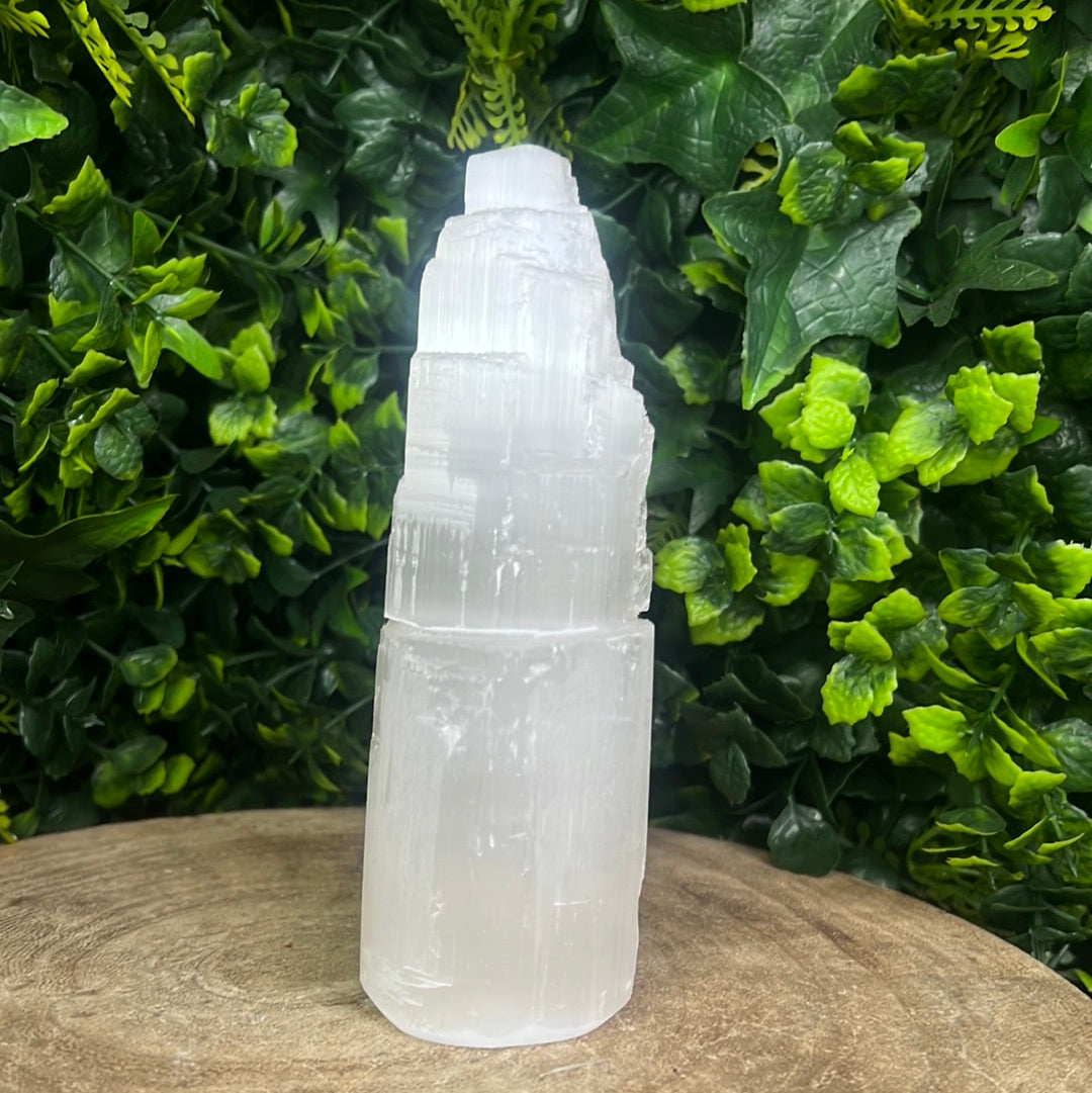 Medium Selenite Tower