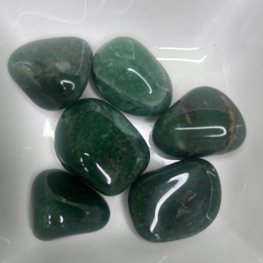 Green Quartz Tumble